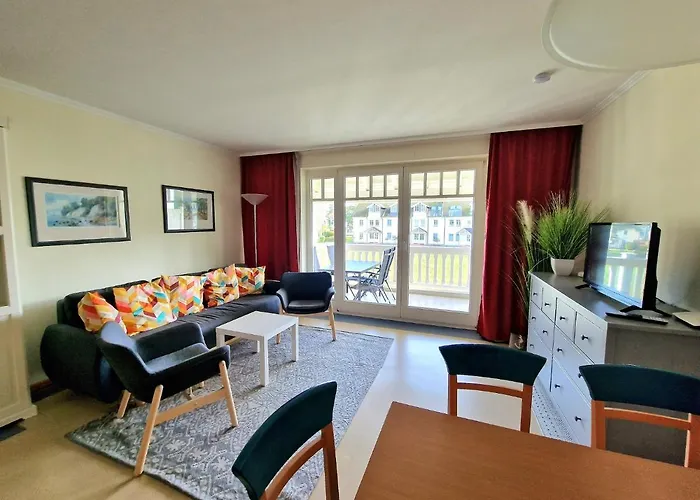 Klassik Appartement mit 1 Schlafzimmer und Balkon im Obergeschoss 019
